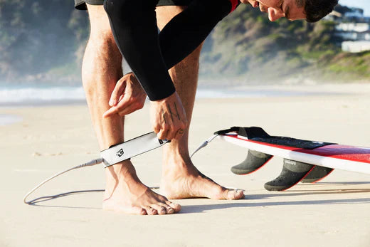 How to Pick The Best Surf Leash