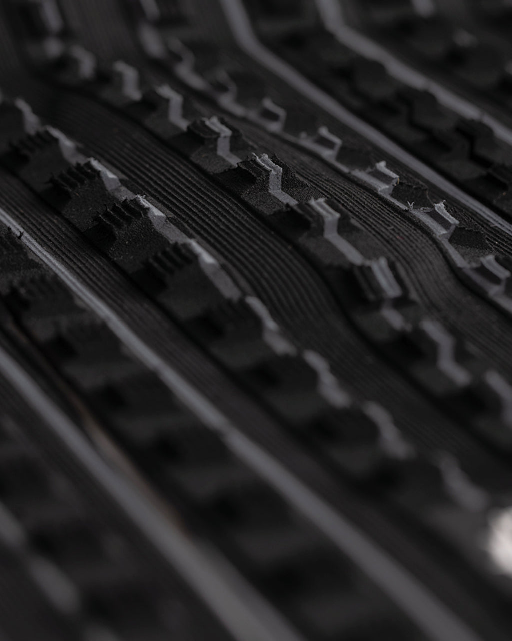 Punish Traction : Black Stripe White - 3 Pce