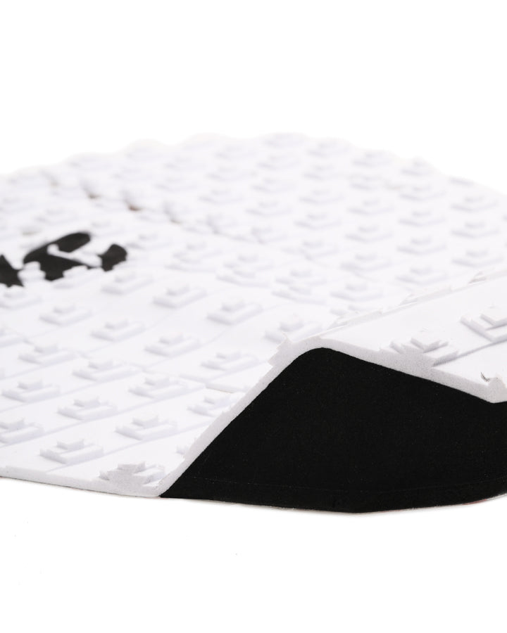 Reliance III Pin Tail : White Black - 3 Pce