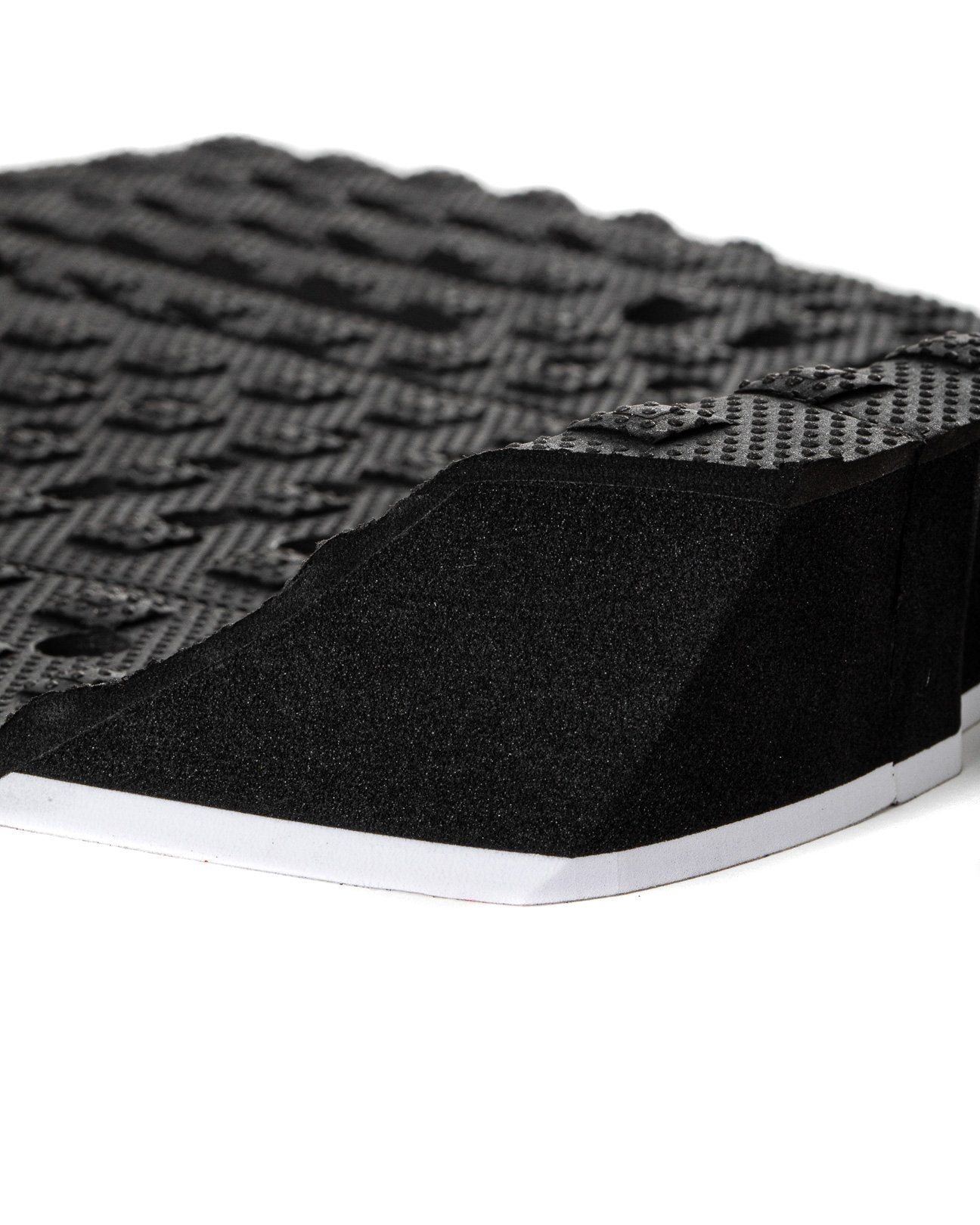 RELIANCE III - Premium Traction For Serious Surfers